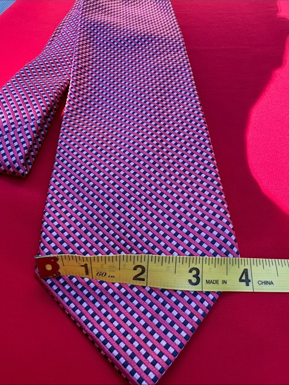 Faconnable silk tie!!